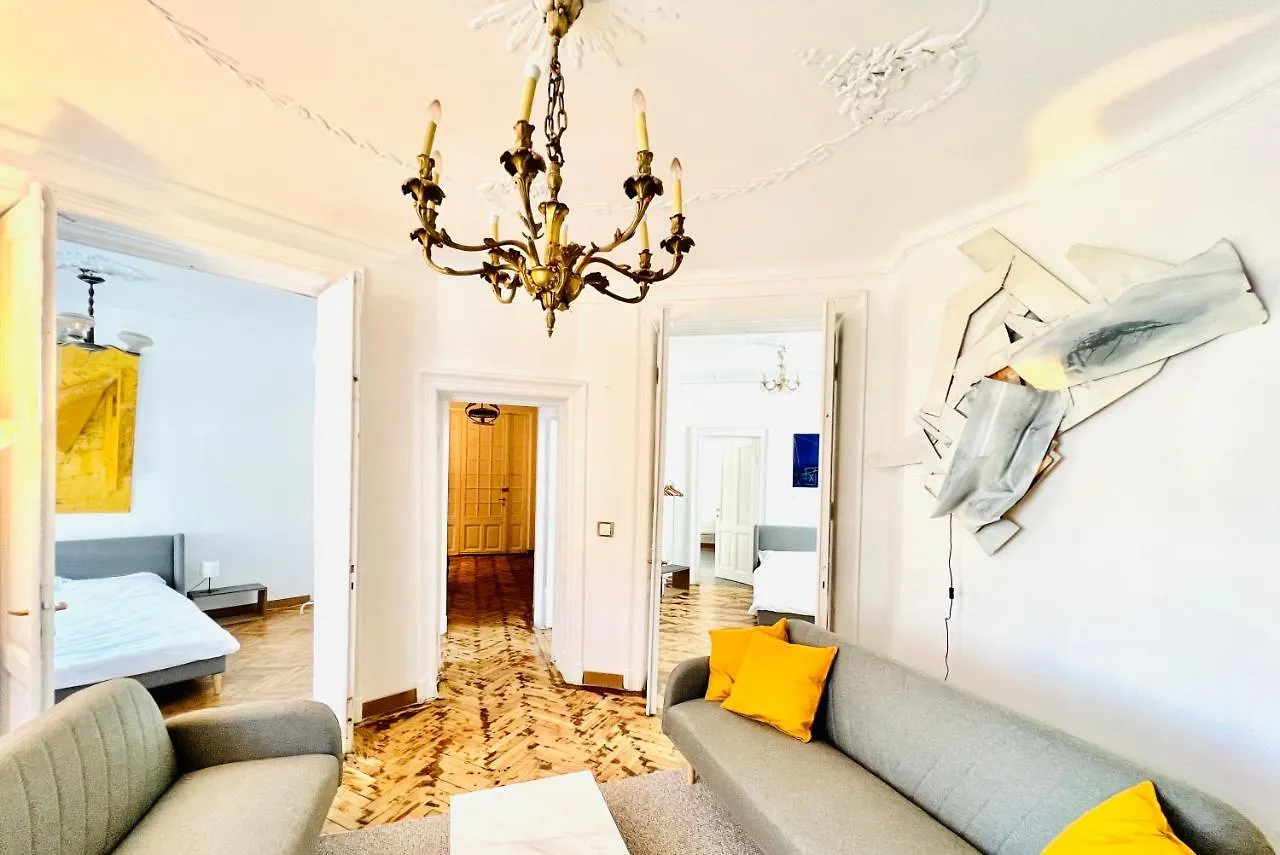 Sada Art Gallery Apartment Bukarest